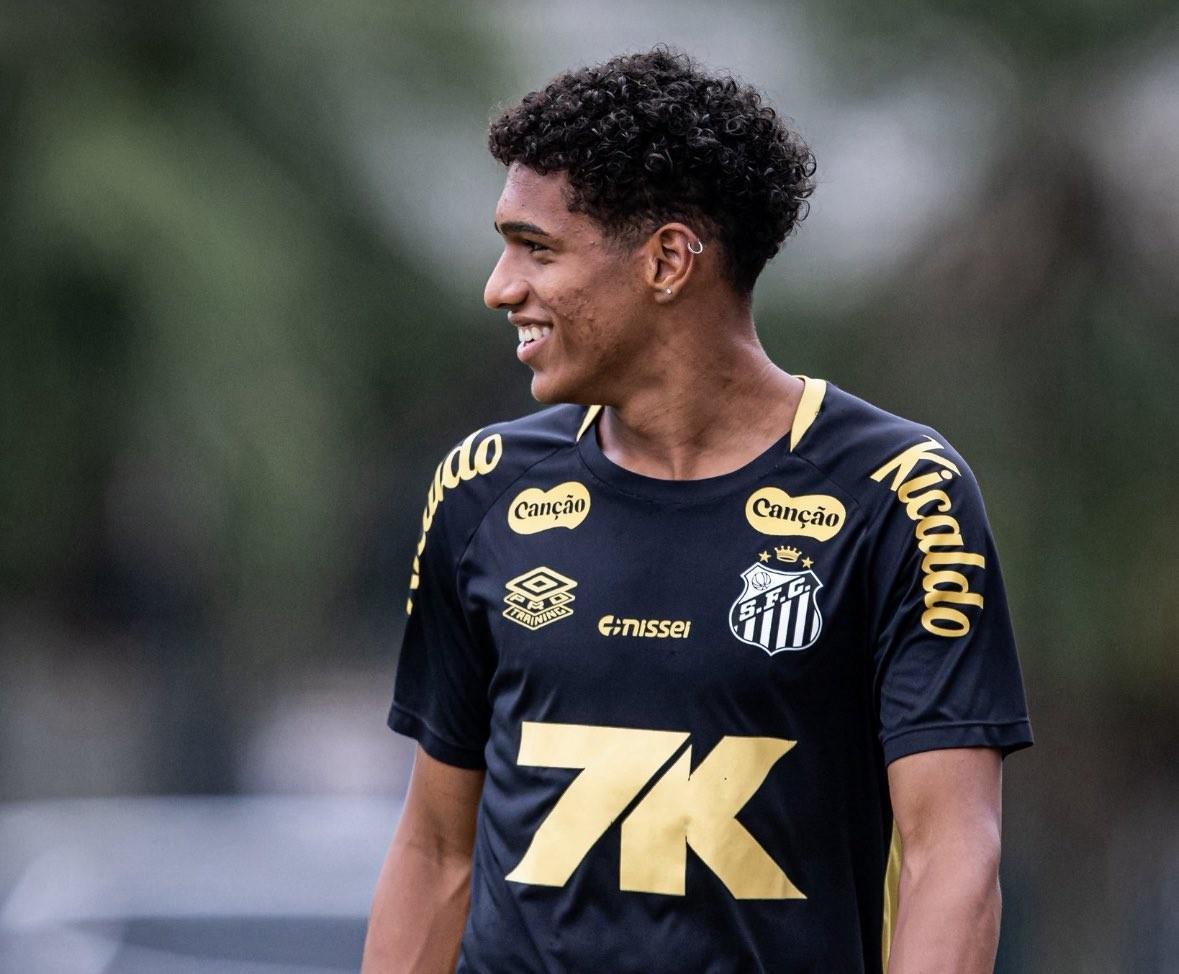 记者:桑托斯与热刺谈得很顺利,索萨将飞往伦敦